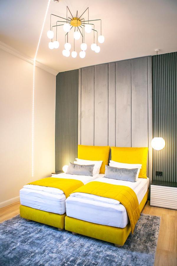 House Of Charles Hotel Carei Ngoại thất bức ảnh