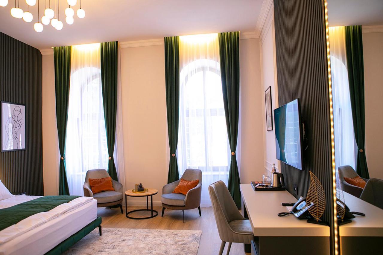 House Of Charles Hotel Carei Ngoại thất bức ảnh